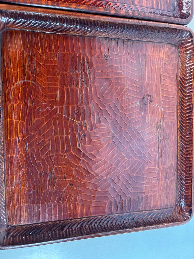 アンティーク　讃岐彫　古い松材のくり貫き角盆(四方盆)5枚セット