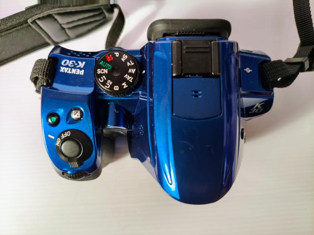 【黒死病対策】【内臓電池交換】PENTAX K-30 青 WRレンズ、充電器付