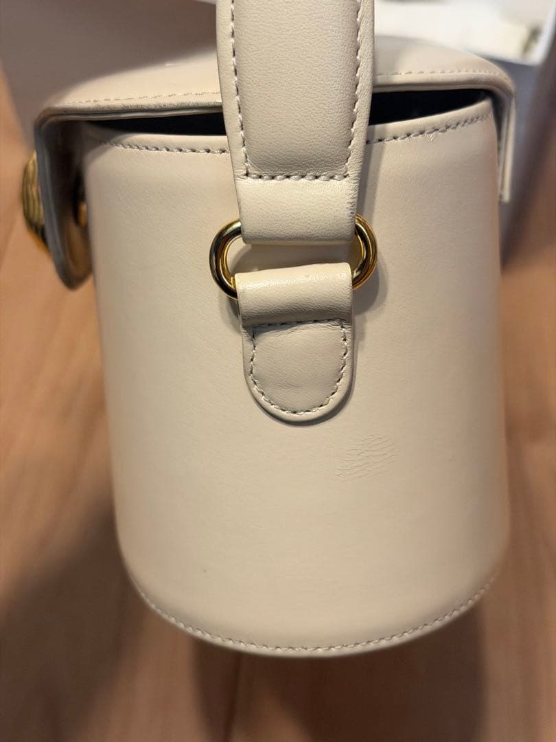 Givenchy アイボリー ハンドバッグ 箱付き