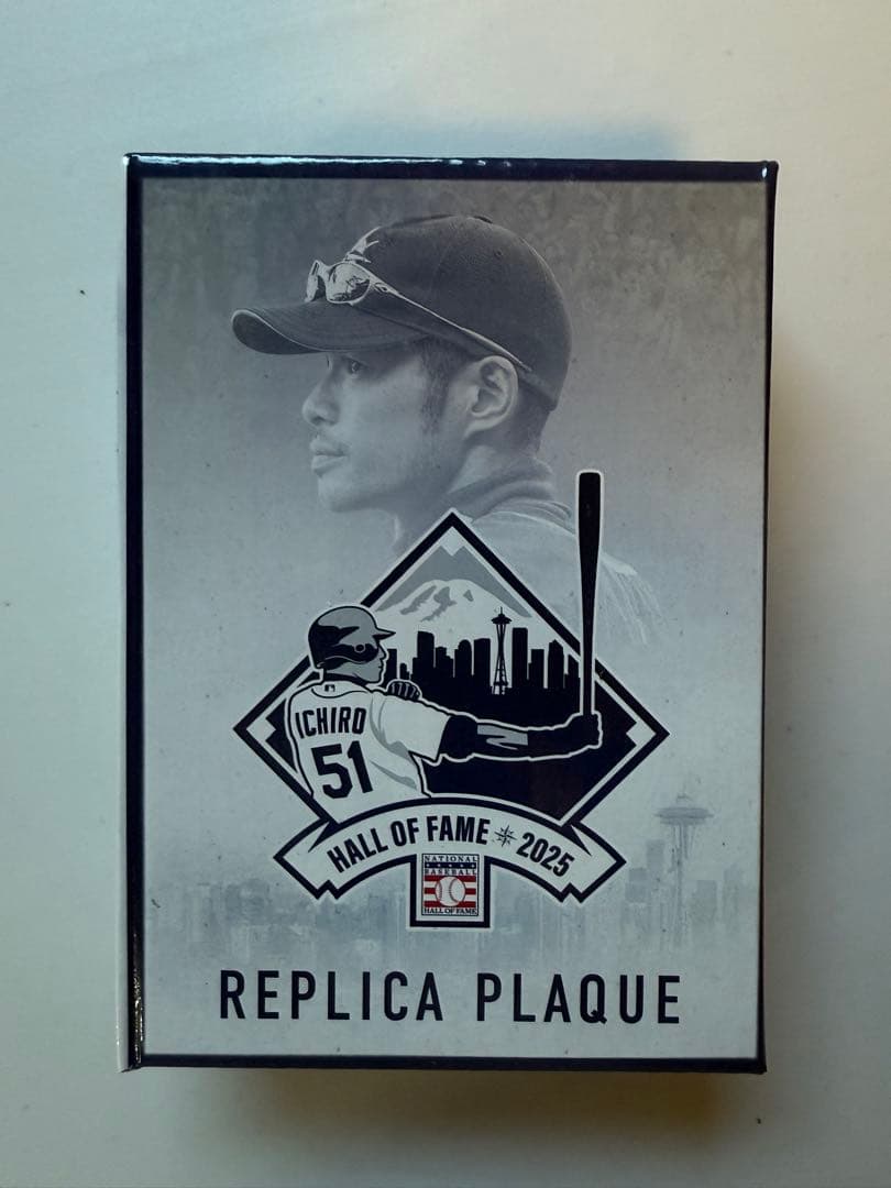 K*様 イチロー　殿堂入り記念　球場配布　8月11日　プラーク　盾　マリナーズ
