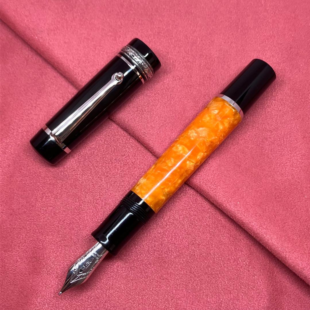 ■美品 デルタ ドルチェビータ ミディアム 18K M 万年筆