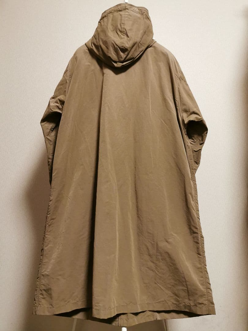 新品未使用 COMOLI コットンナイロンフーデッドコート