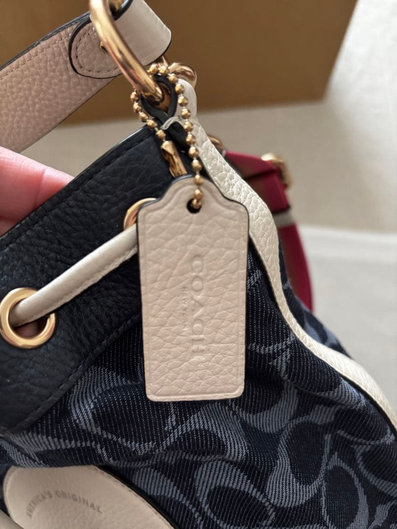 コーチ　巾着　ショルダーバッグ シグネチャーデニム　レザー ネイビー