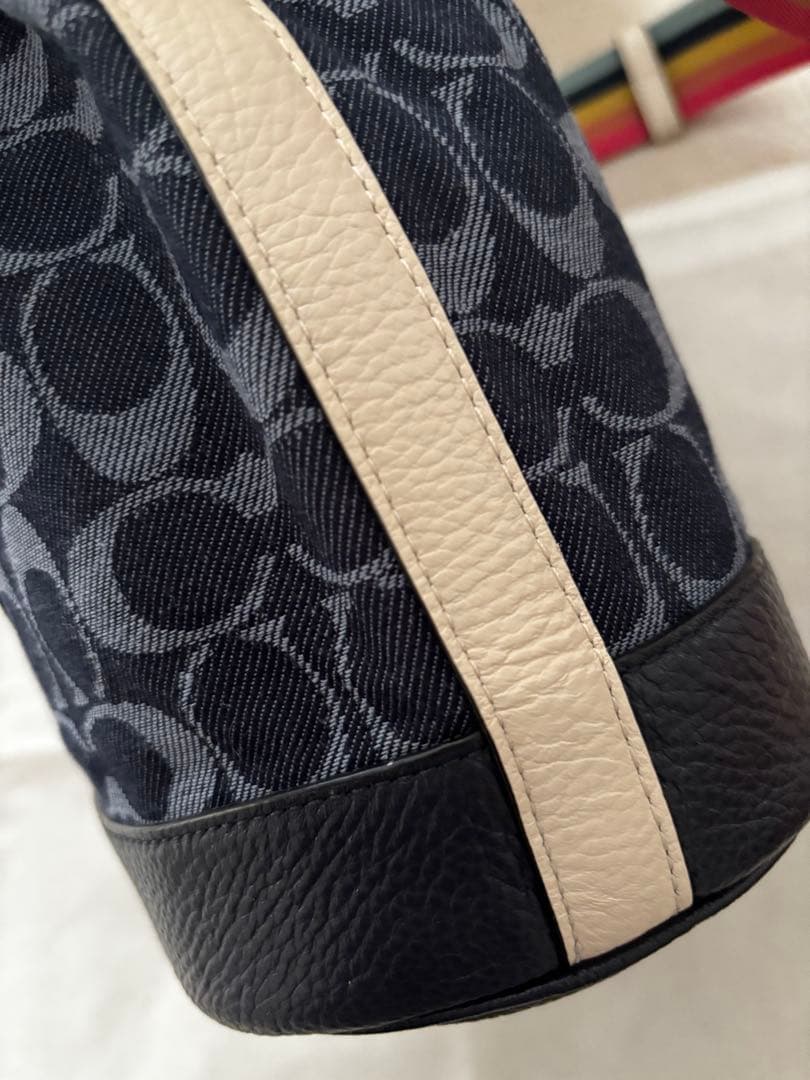 コーチ　巾着　ショルダーバッグ シグネチャーデニム　レザー ネイビー