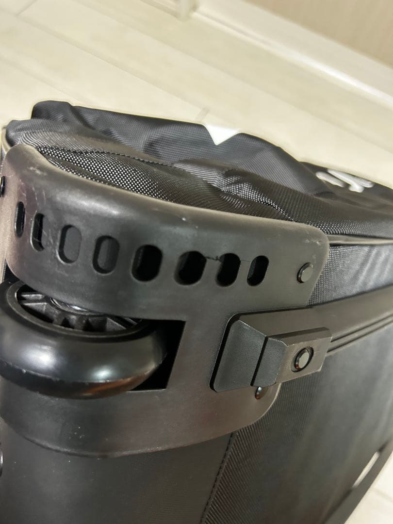 未使用品　エゴザル　EGOZARU キャリーバッグ　遠征　合宿　90Ｌ　大容量