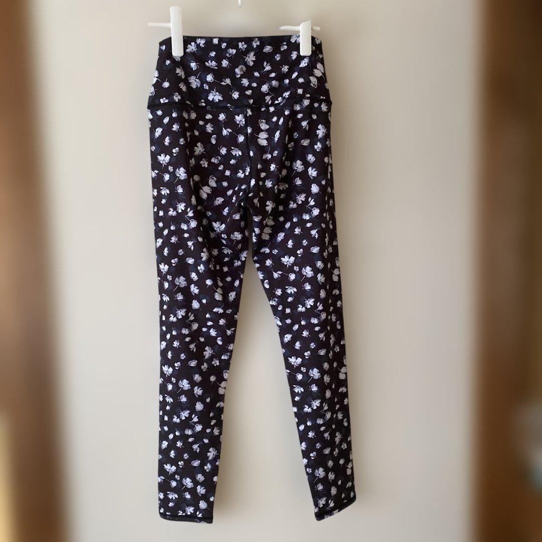 SUKALA フラワープリントレギンス ピュアブラック M