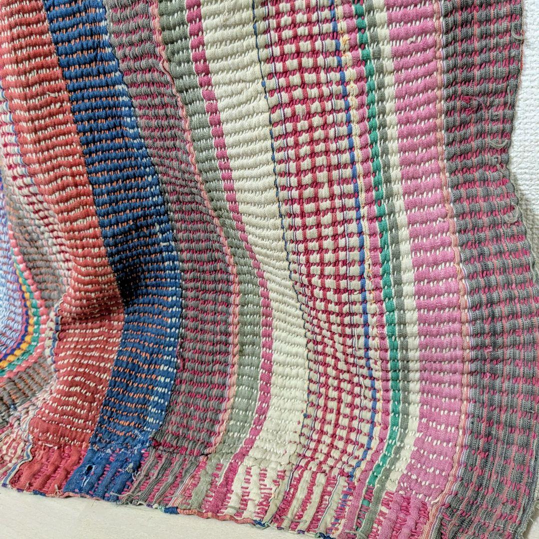 ピンクが映えるストライプ柄のヴィンテージラリーキルト　刺し子　刺繍布　エスニック