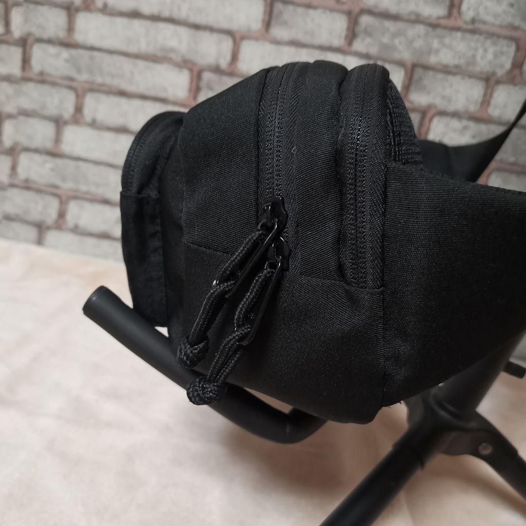 POMULU ポムル ヒップシート ウエストバッグ ボディバッグ 黒色