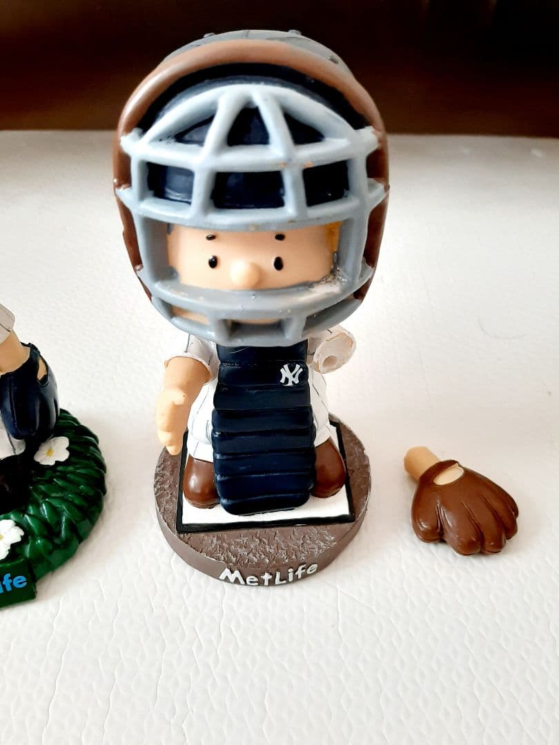 ルーシー　ボブルヘッド　ヤンキース　フィギュア　シュローダー