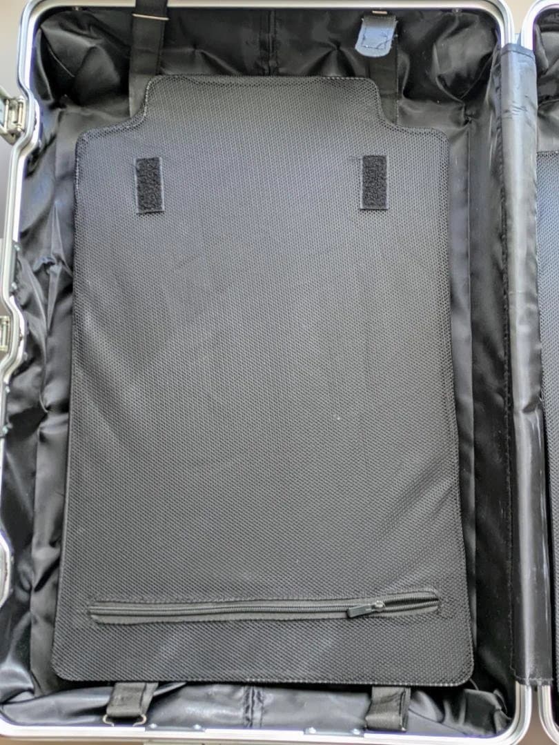 【大容量】アルミスーツケース キャリー 75〜80L TSAロック搭載 シルバー