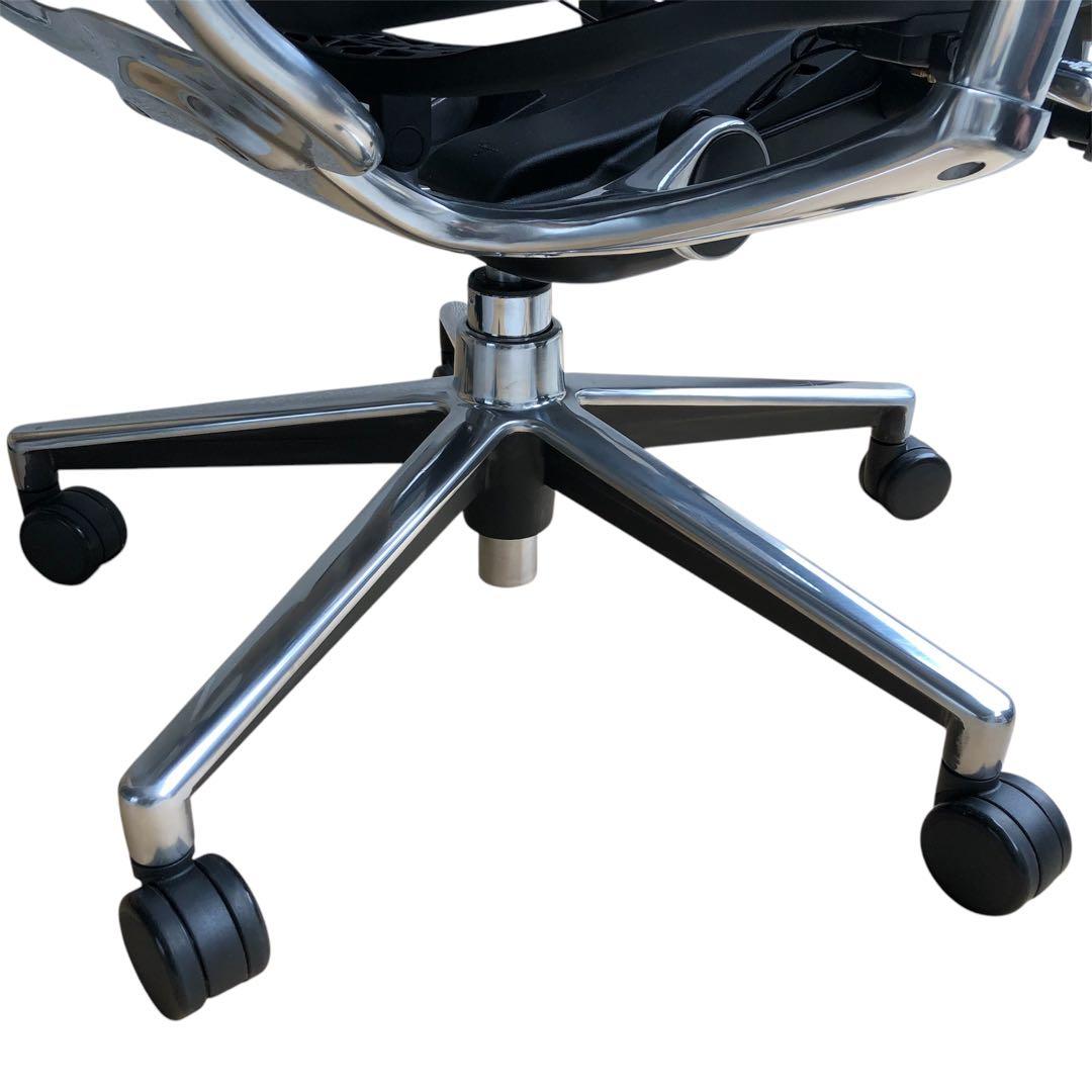 ぽいんきー　 極美品 エルゴヒューマンベーシック オフィスチェア ヘッドレ