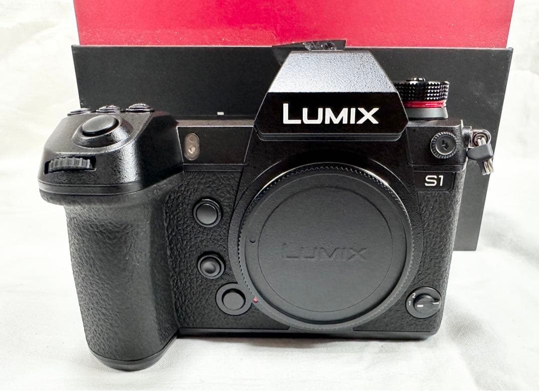 Panasonic LUMIX S1ボディ35mmフルサイズ ミラーレスカメラ