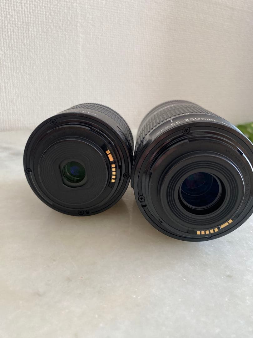 美品/Canon EOS Kiss X9 デジタル一眼レフ 2本レンズ説明書付き