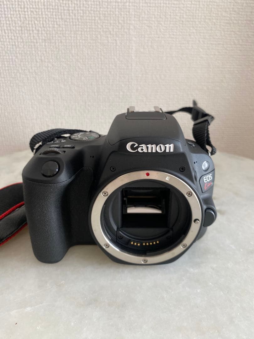 美品/Canon EOS Kiss X9 デジタル一眼レフ 2本レンズ説明書付き