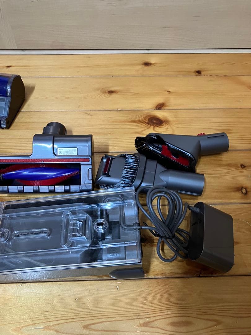 ダイソン Dyson V10（SV12） 動作品　付属付き