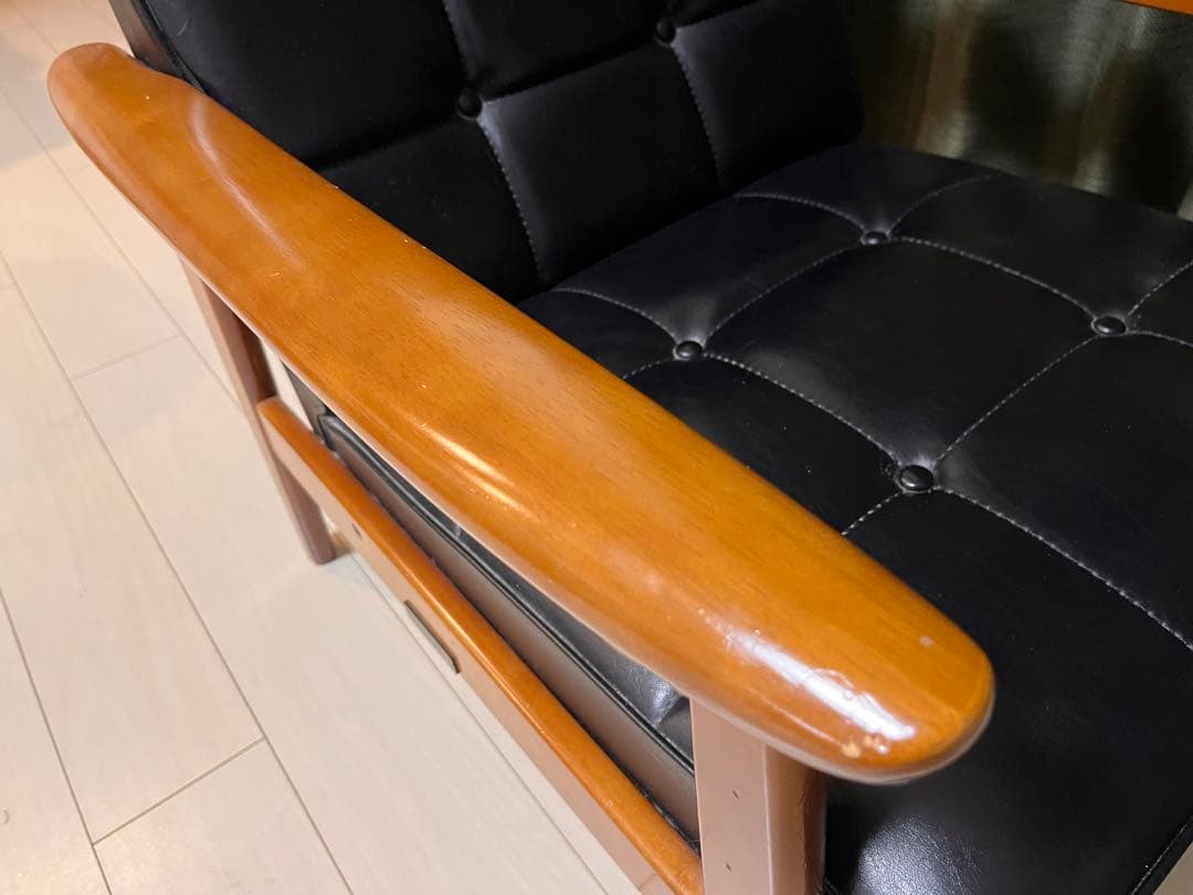 カリモク60 Kチェア　W36170BW