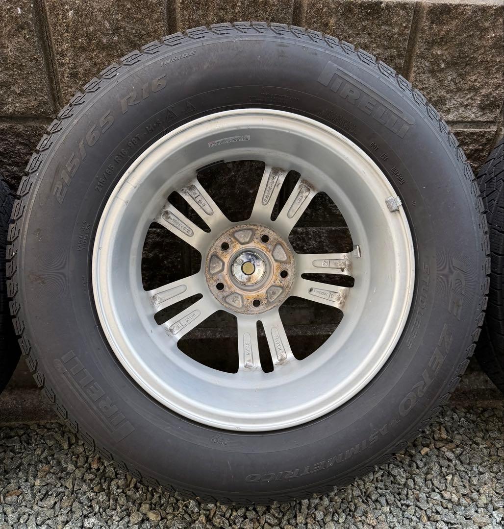 送料無料！215/65R16 2023年製スタッドレスホイール４本