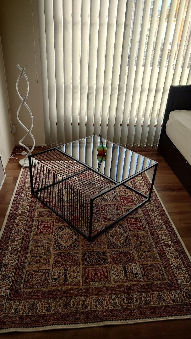 【直接引渡】ガラス天板の黒いセンターテーブル