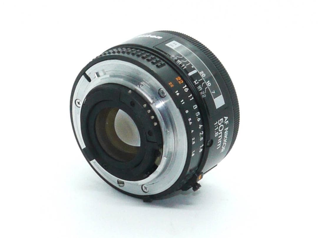 ★極上品★ Nikon AF NIKKOR 50mm F1.8 前後キャップ付属