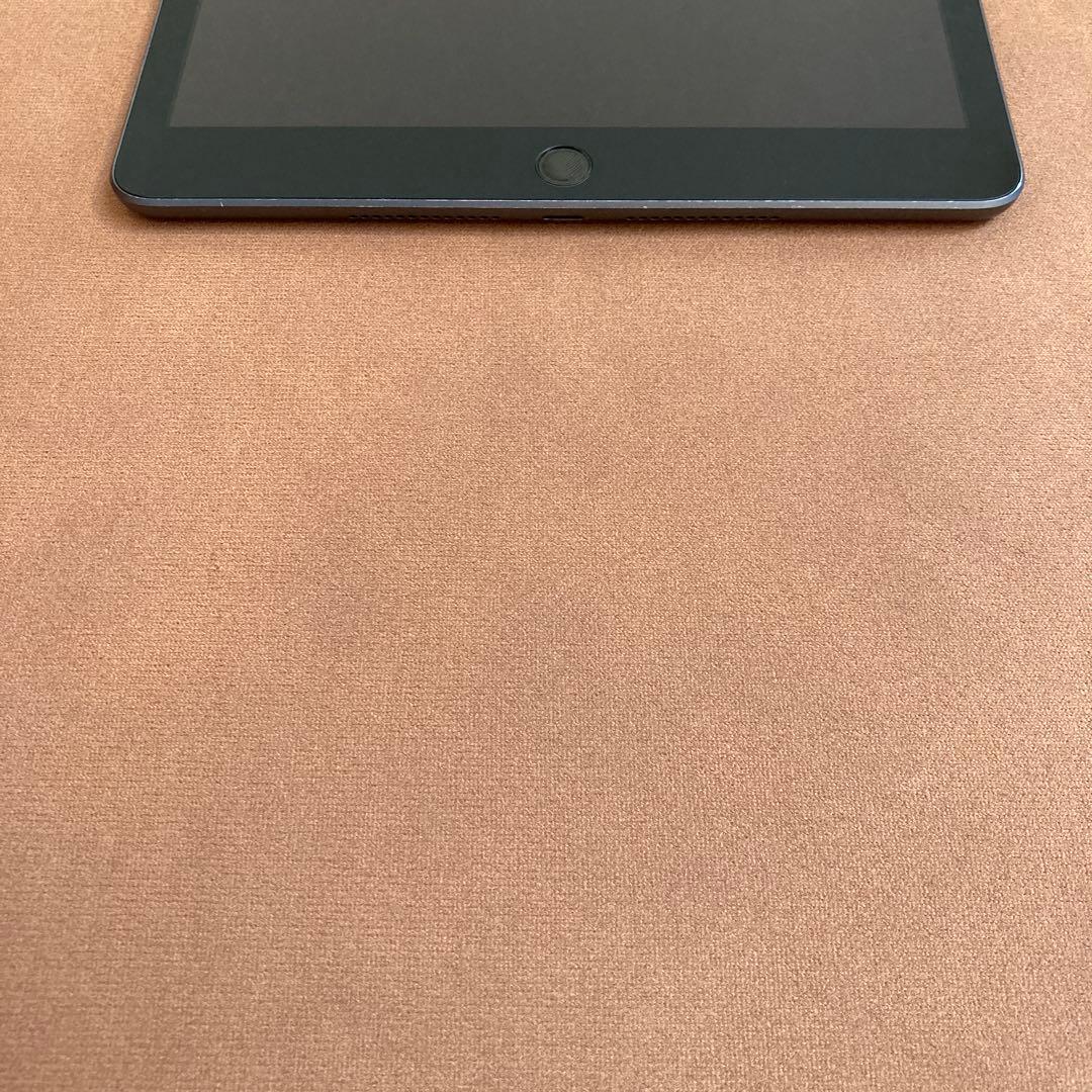 3378【早い者勝ち】iPad7 第7世代 32GB WIFIモデル☆