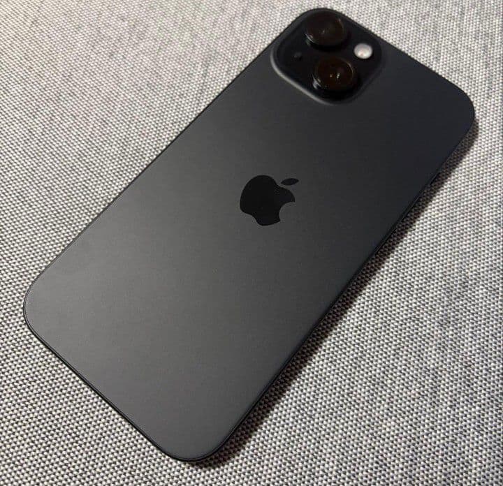 Apple iPhone 15 ブラック 本体