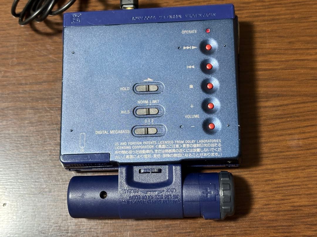 SONY MDウォークマン MZ-E7W BOSS仕様 傷あり 読み込み確認済み