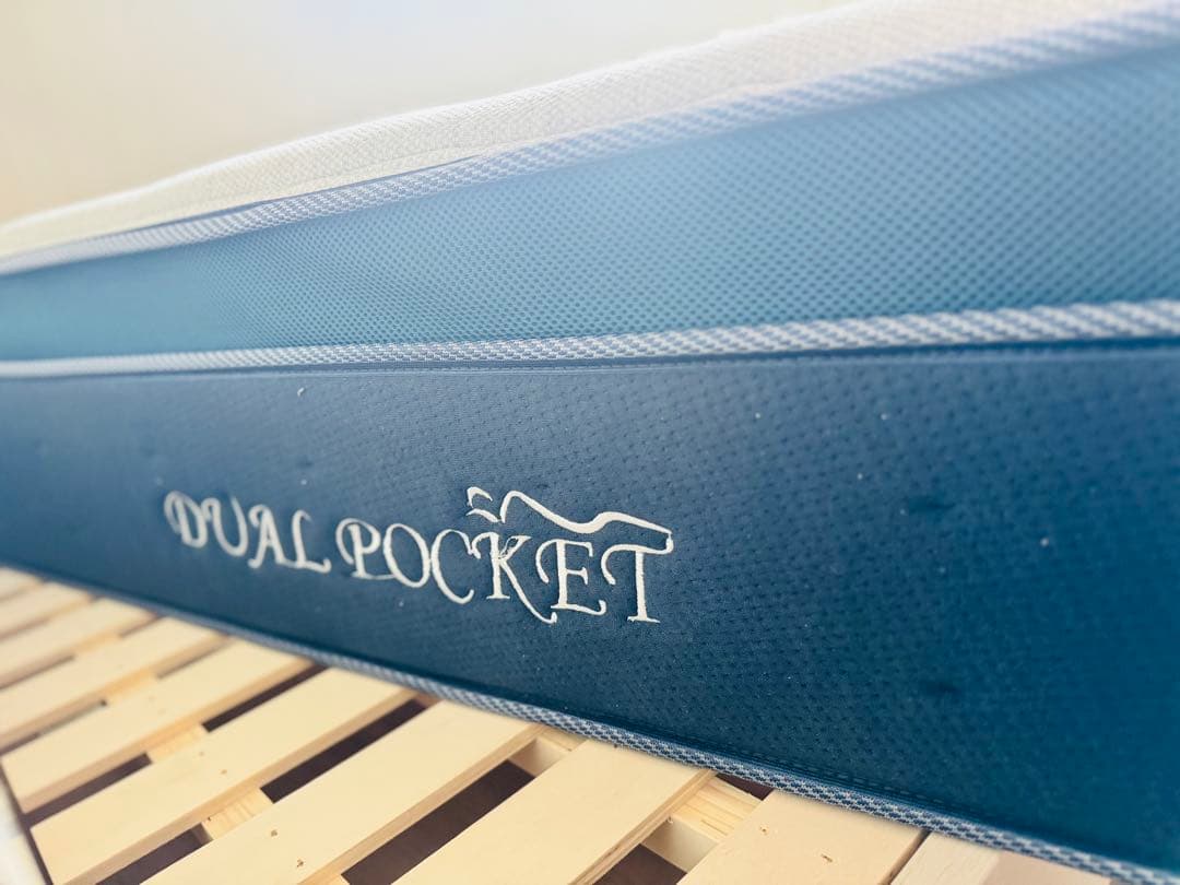 ニトリ ダブルベッドフレーム コンセントライト付き