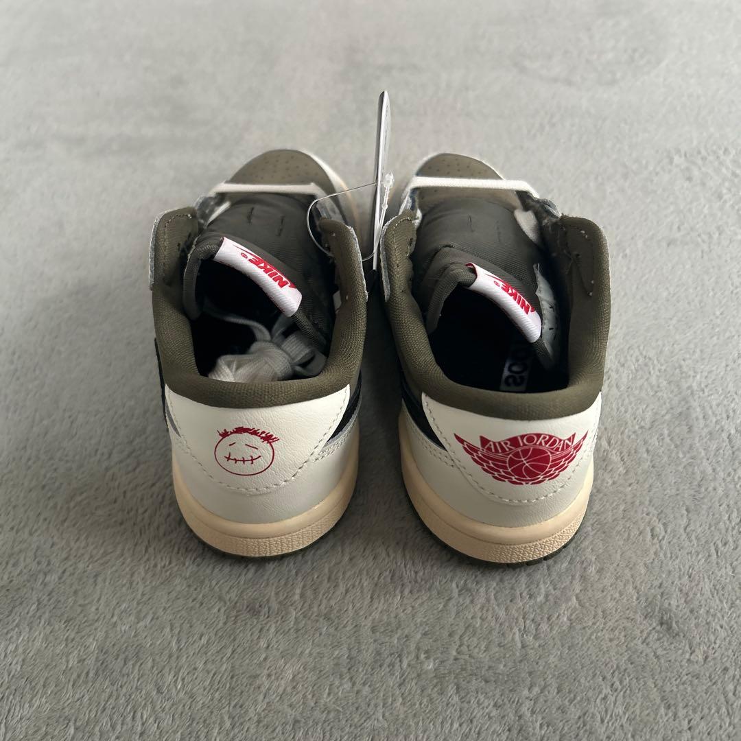 ナイキ　トラヴィススコット　NIKE TRAVIS SCOTT ベビー　キッズ