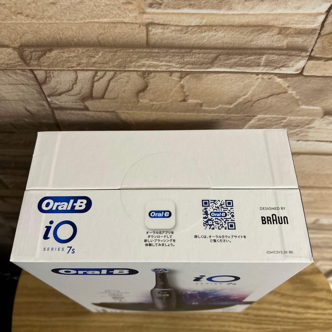 M　ブラウン 電動歯ブラシ オーラルB iO7S 【新品・未開封品】