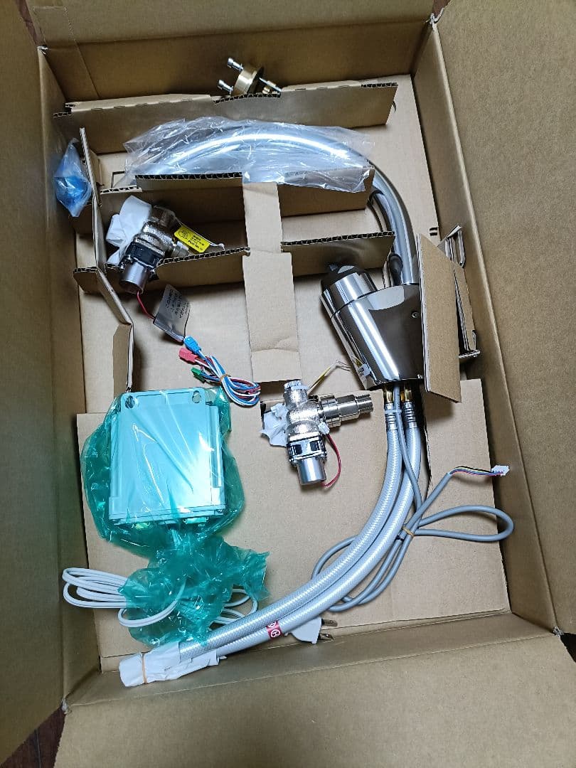 TOTO TEK34UPASB アクアオート　自動水栓　キッチン用