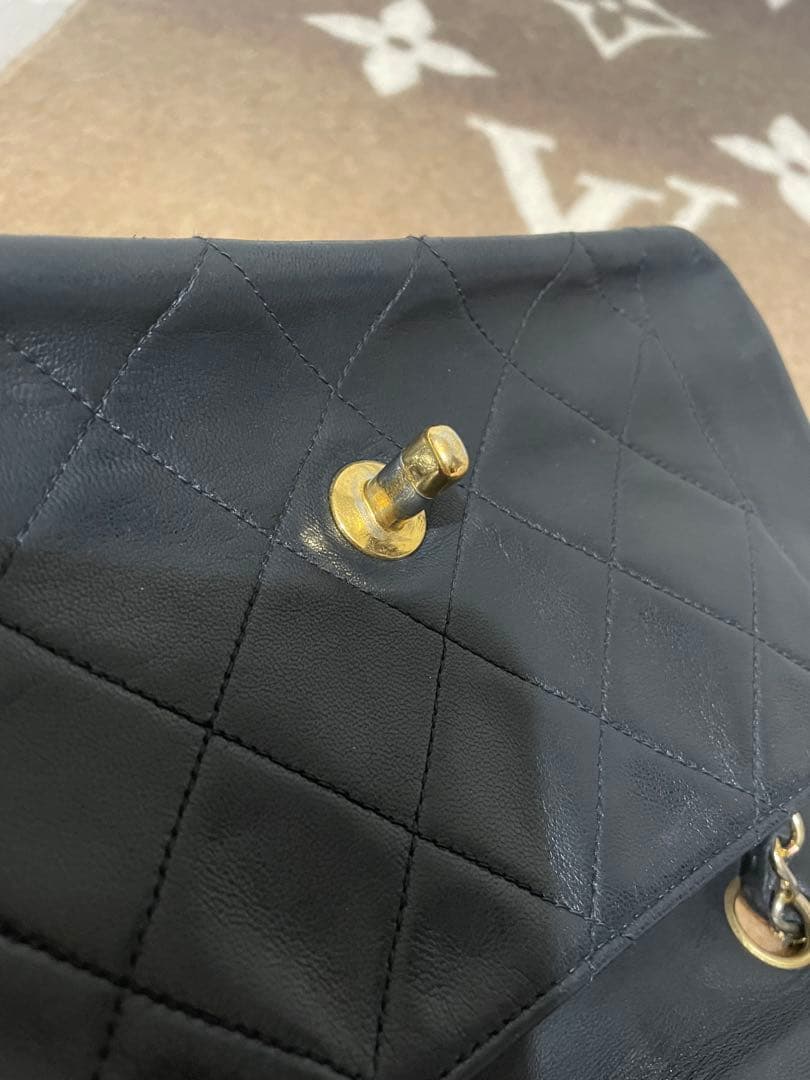 美品シャネル ラムスキン　ショルダーバッグ