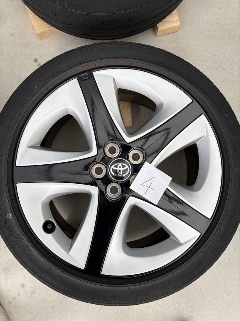 50プリウス 純正ホイール　17インチ