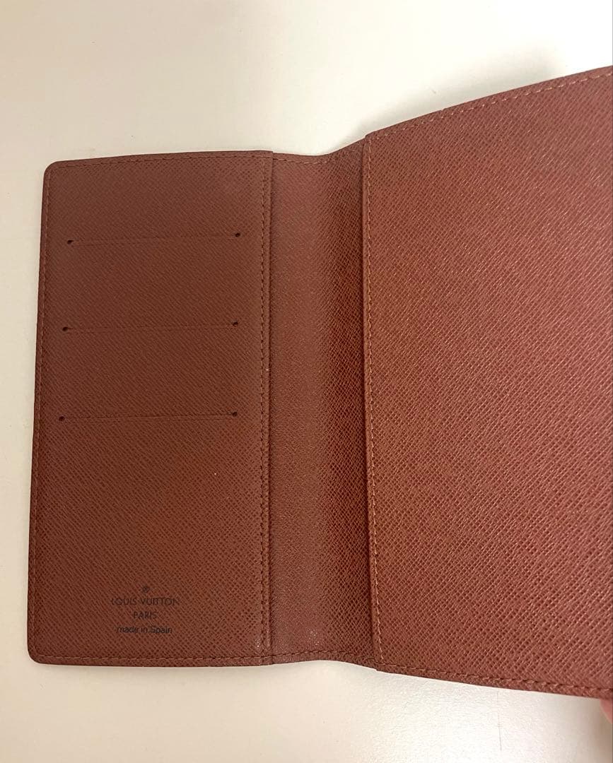 ルイヴィトン　手帳カバー