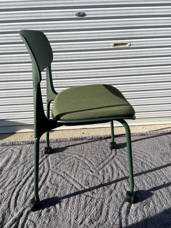 ②【美品】オカムラ　8124RL FPE8　5脚セット　座パッド・キャスター付