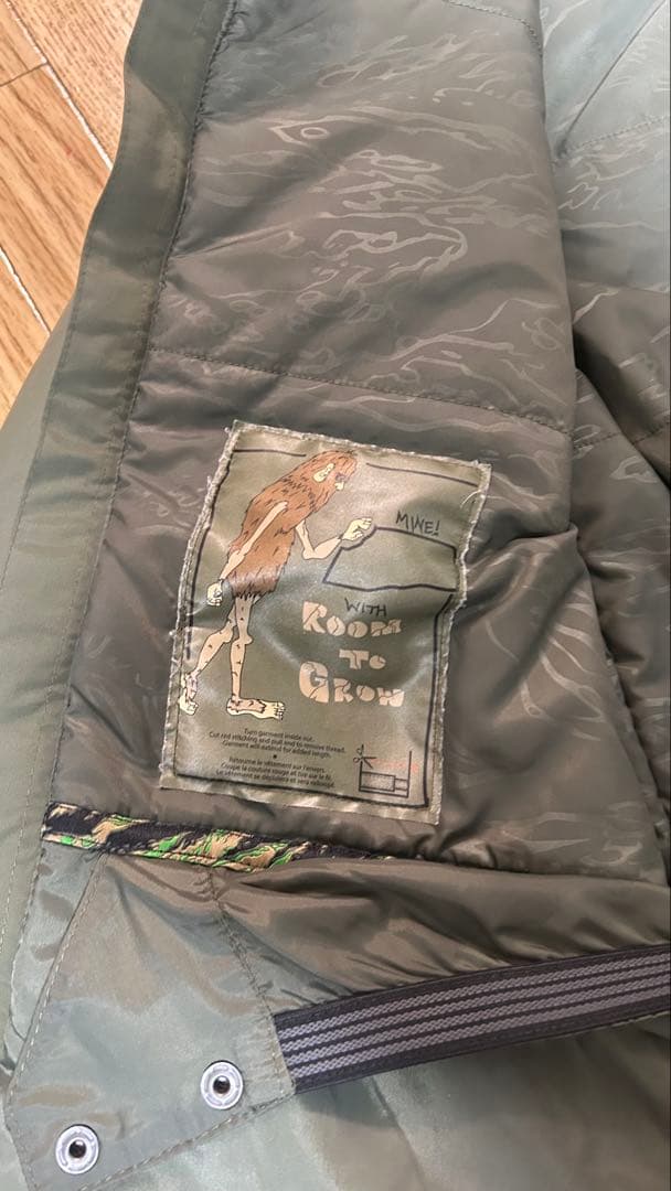 Burton スノーボードウェア　スキーウェア　上下セットでお値引き