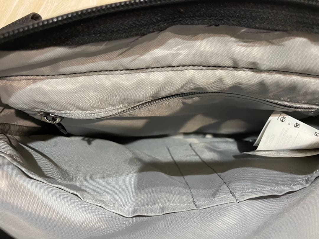 廃盤・美品　アークテリクス アロー8 ブラック