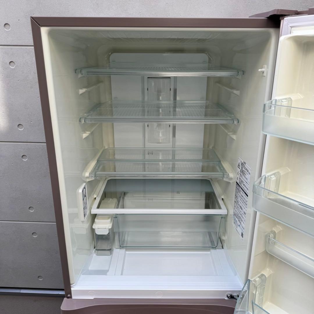 213⭐️2017年製★東芝　冷蔵庫　大型　3ドア　自動製氷　363L