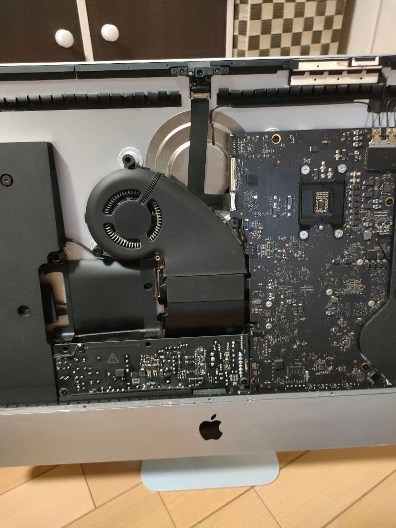 iMac 2116 21.5 メモリ32GB SSD約500gb.最強i7改造