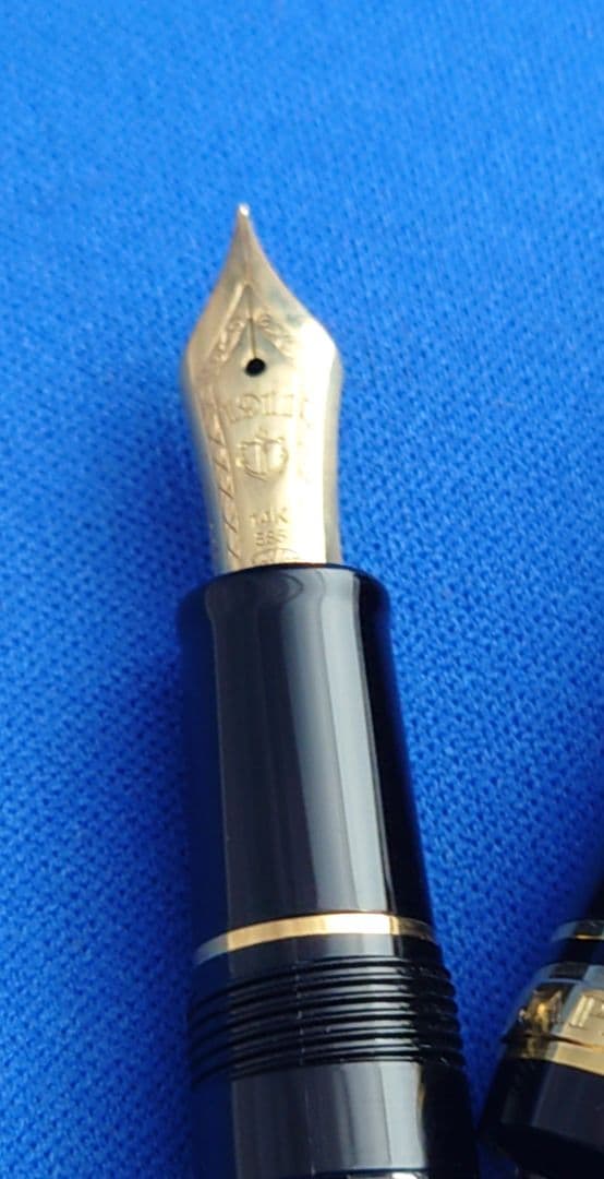 新品　処分　セーラー万年筆 プロフィットスタンダード万年筆 ブラック EF