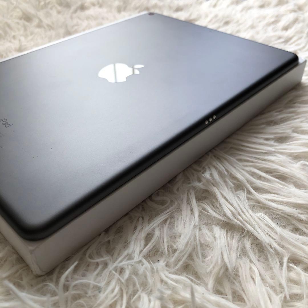 【完動品】iPad Air3 64GB 【付属品】【すぐ発送】