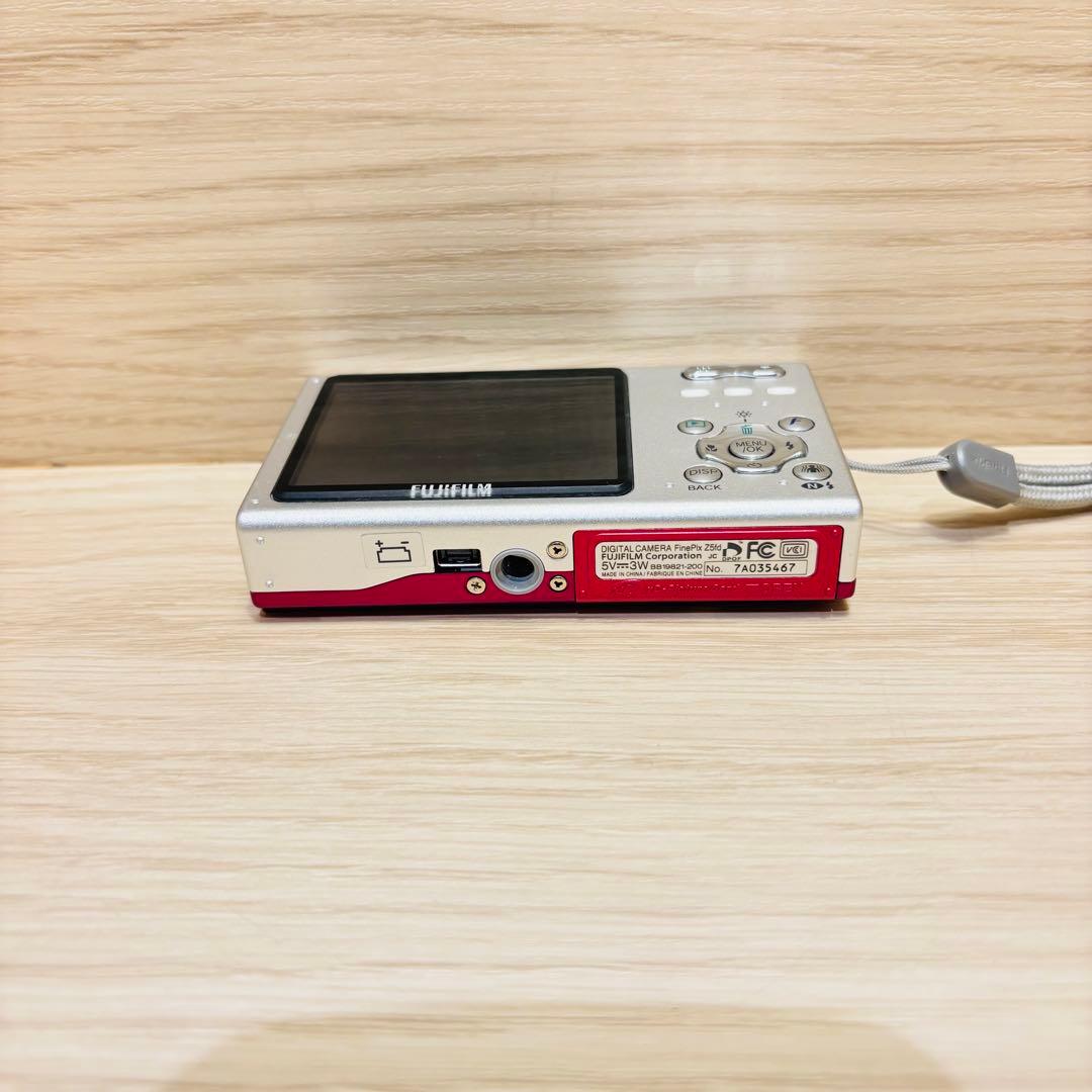 【ジャンク品】FUJIFILM FinePix Z5