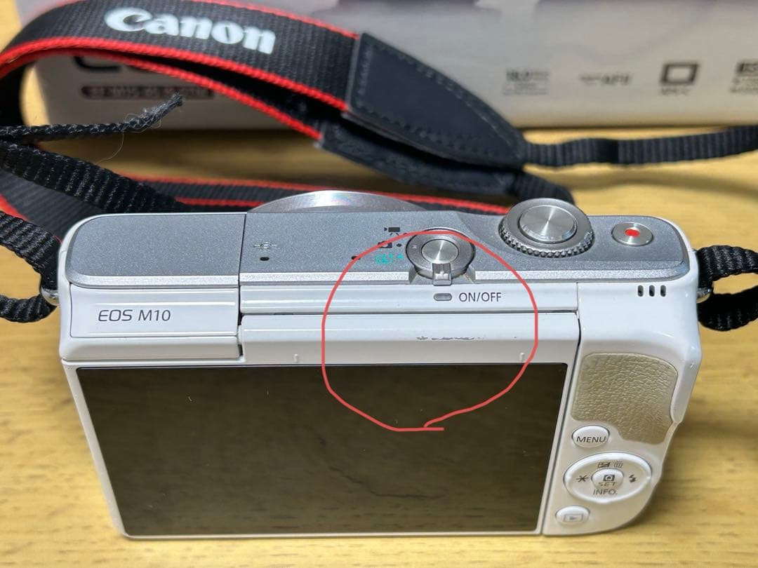 EOS M10 ミラーレス一眼カメラ