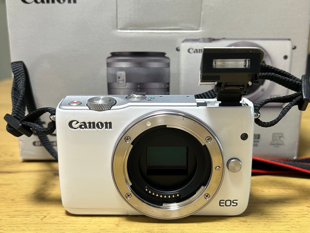 EOS M10 ミラーレス一眼カメラ