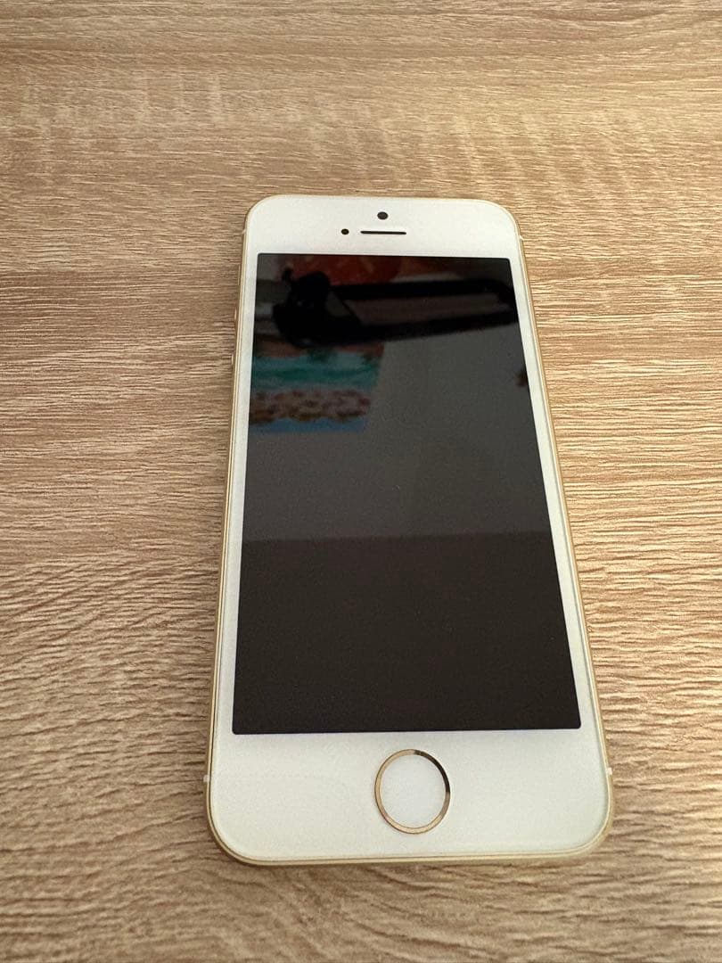 iPhoneSE 第一世代 32GB SIMフリー A1723 ゴールド