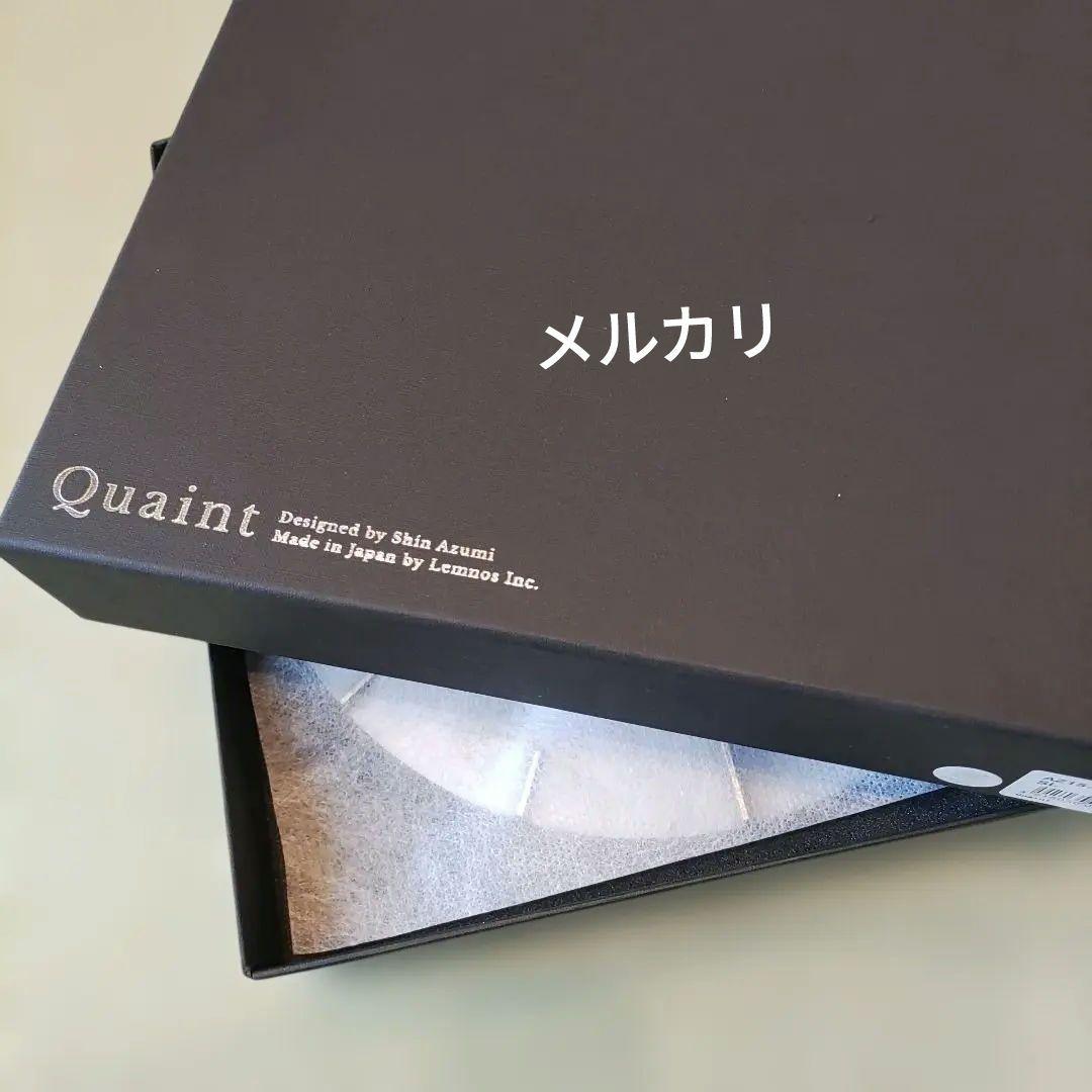 レムノス（Lemnos) Quaint　　斑紋純銀色