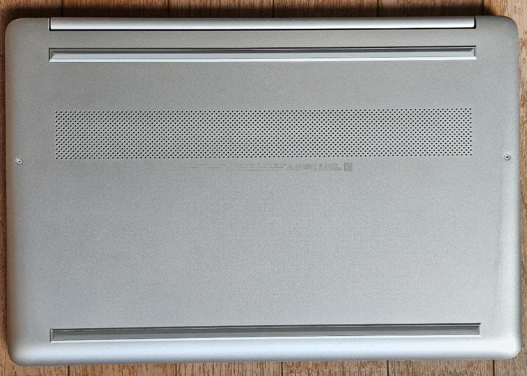 Ryzen5 5625U 15.6インチ フルHD IPS液晶 SSD256GB