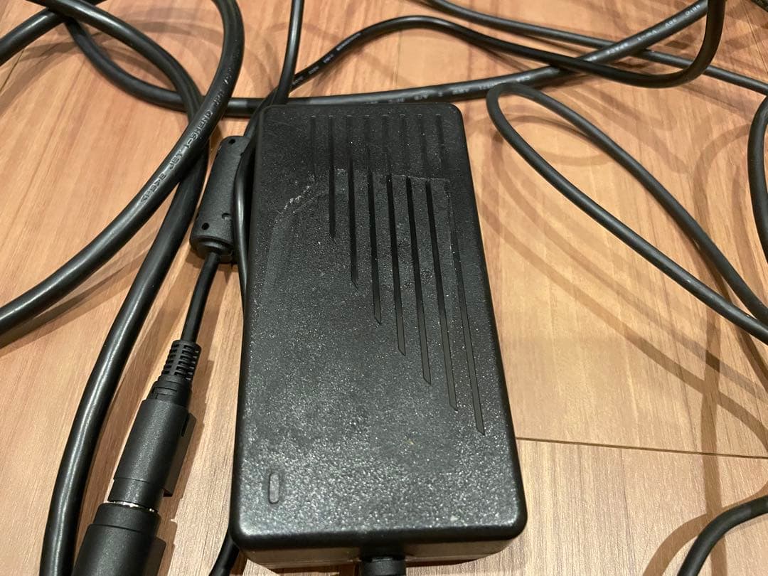 Cintiq 22HD DTK-2200/K1 液晶ペンタブレット wacom