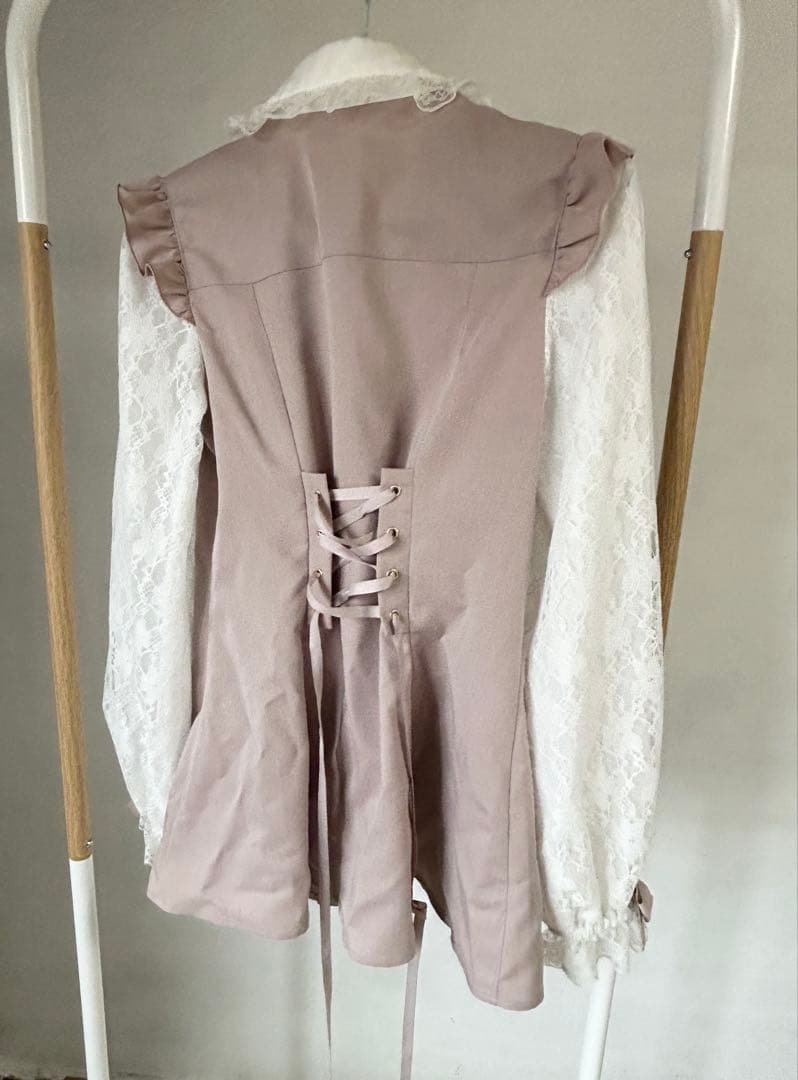 Secret Honey レース袖ラッフルセットアップ （ピンク）