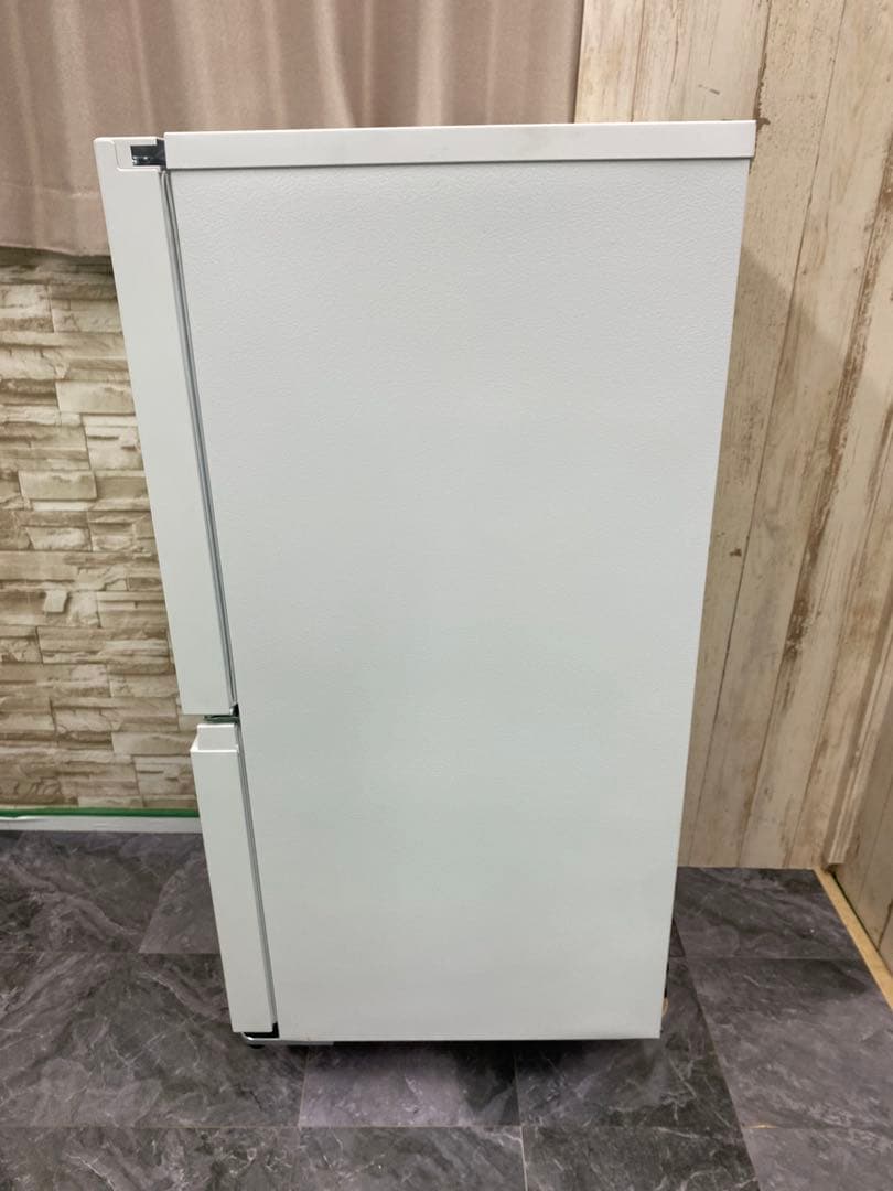 【高年式・美品】　ハイセンス　冷凍冷蔵庫 HR-D140KW 25年製