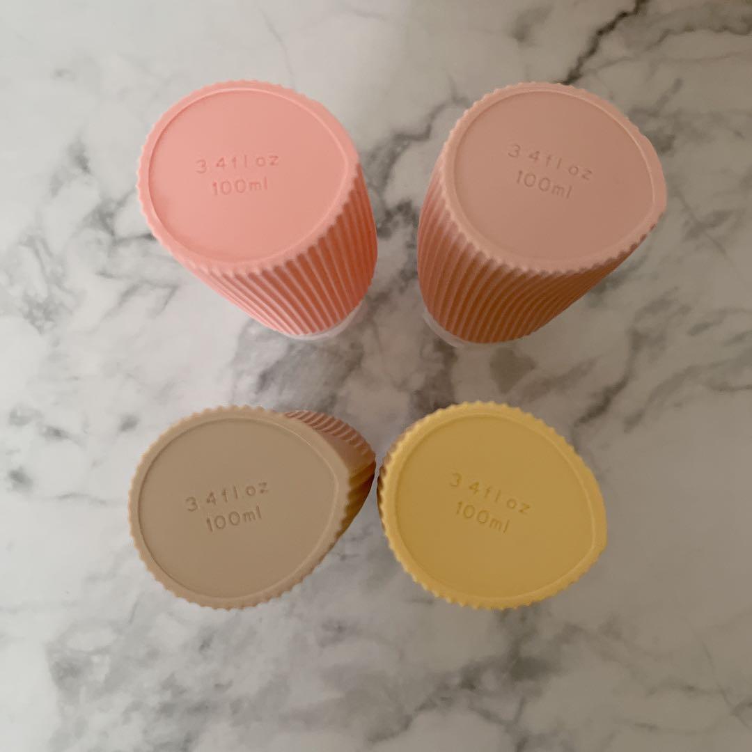 ハンギングトラベルトイレタリーバッグ 防水 トラベルボトル付き 吊り下げ式